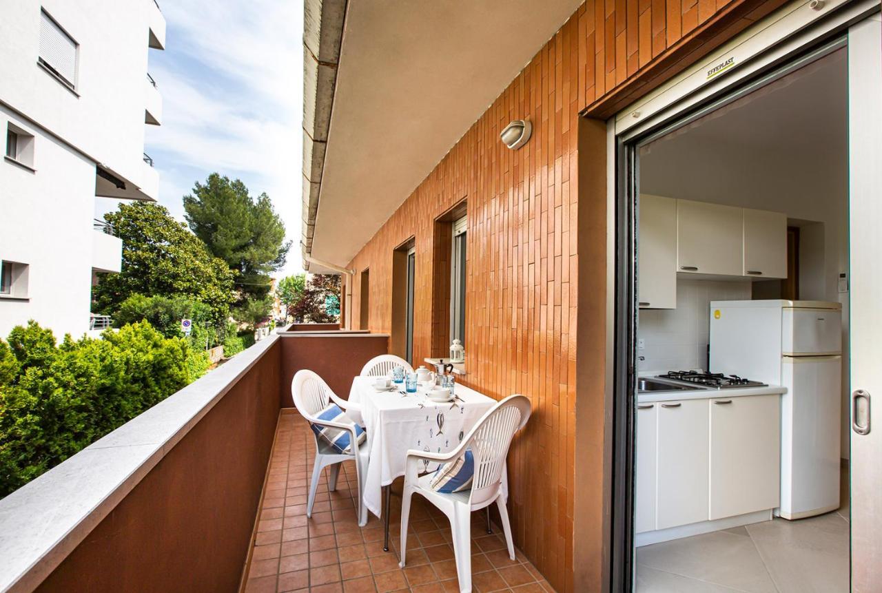 Villa Lina Lignano Sabbiadoro Exterior photo